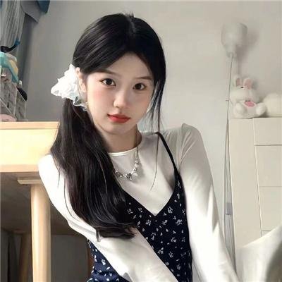 美利坚女士封面