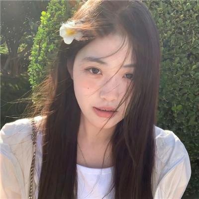 三个摩登女性封面